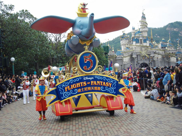 Hong Kong Disneyland Spectacular Scene  